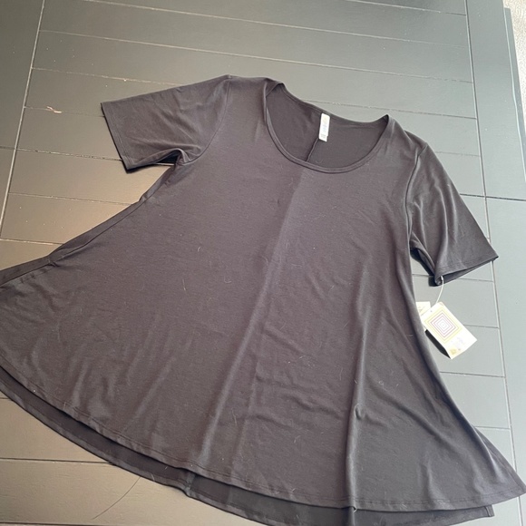 LuLaRoe Perfect T - Picture 2 of 4